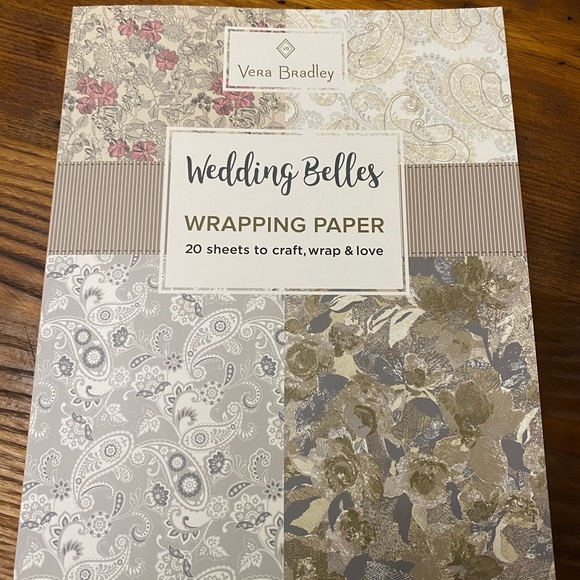 Vera Bradley Other - Vera Bradley Book of Wrapping Paper and Tags
